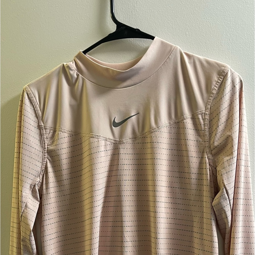 Nike Dri Fit Running top long sleeve pale pink preowned like new
